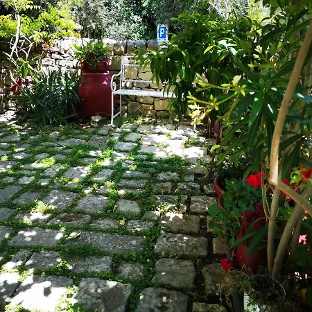 別荘 Il Giardino Dei Sospiri ラグーザ