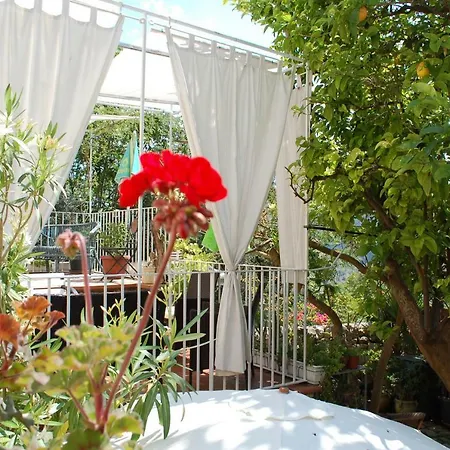 Il Giardino Dei Sospiri Nyaraló Ragusa